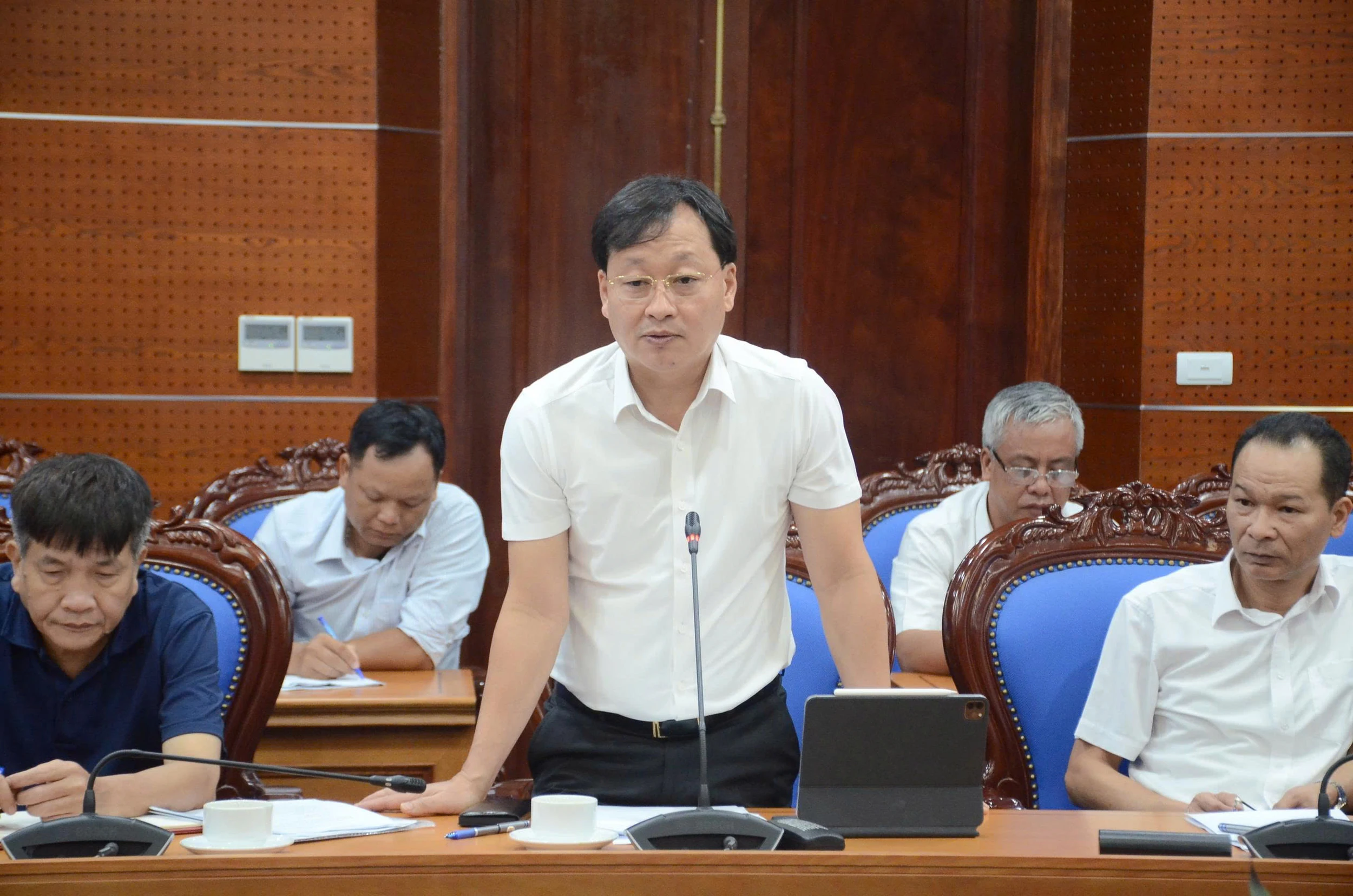 Tháo gỡ khó khăn dự án Cải tạo nâng cấp Quốc lộ 6, đoạn qua Hòa Bình