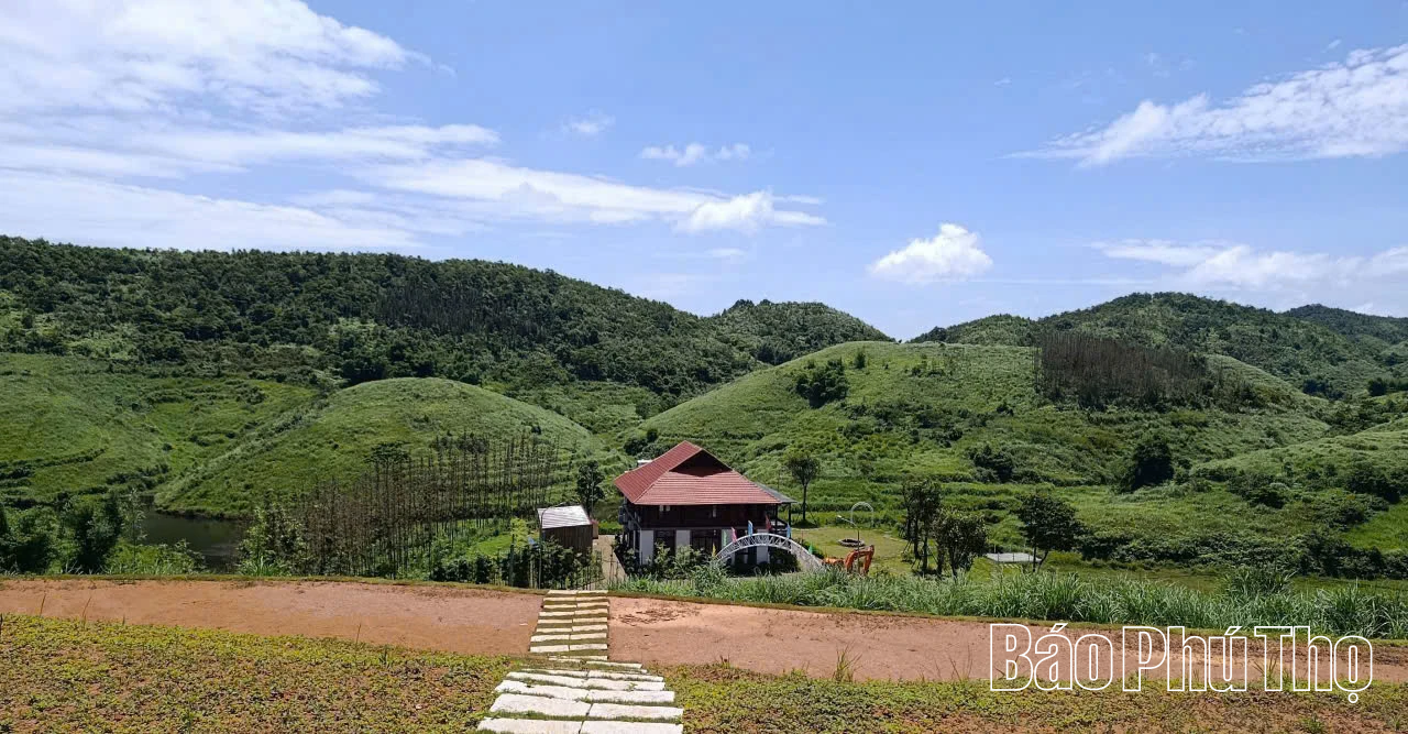 Xã vùng cao Mai Châu thích ứng với mô hình mới