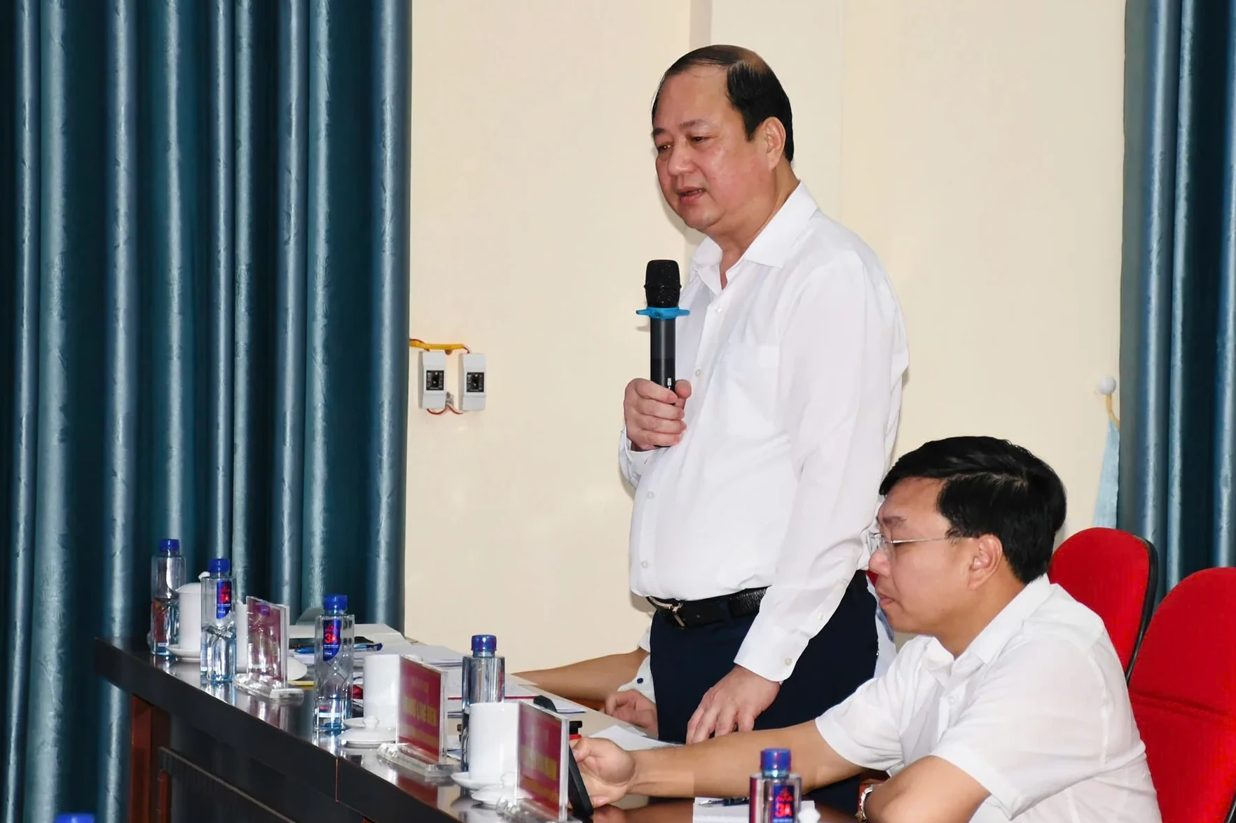 Phó Bí thư Tỉnh ủy Bùi Thị Minh làm việc tại xã Liên Hòa