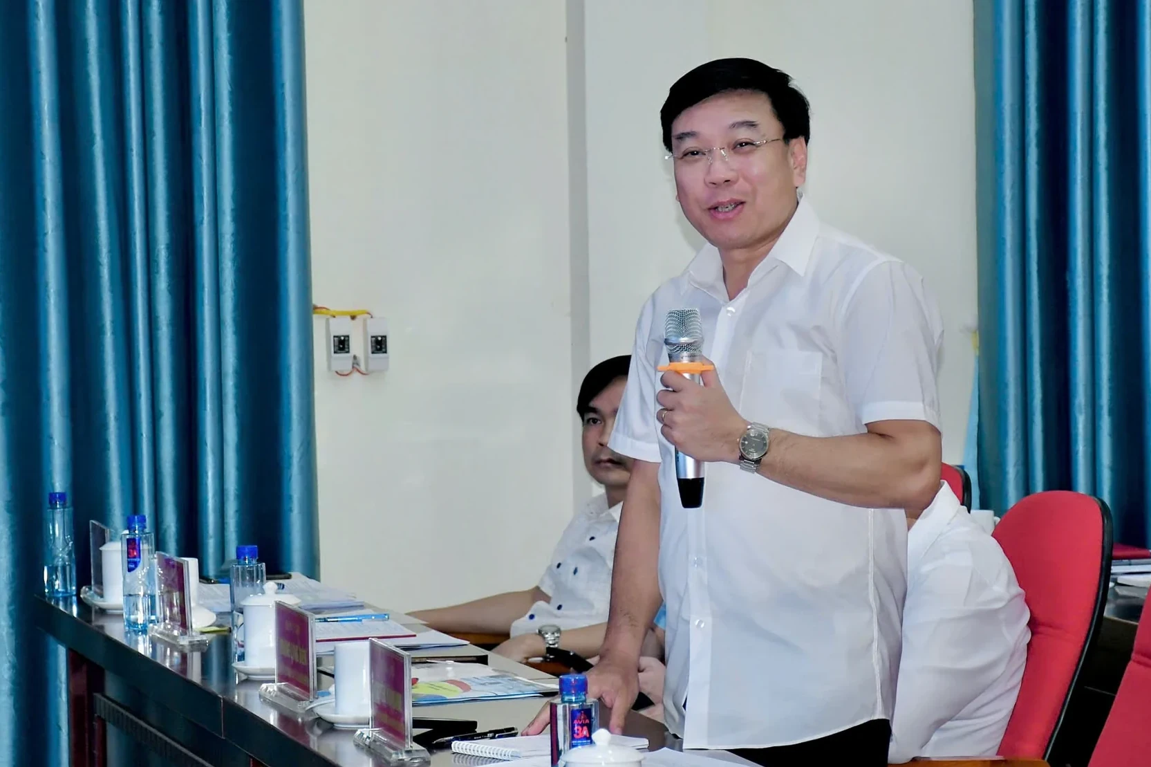 Phó Bí thư Tỉnh ủy Bùi Thị Minh làm việc tại xã Liên Hòa