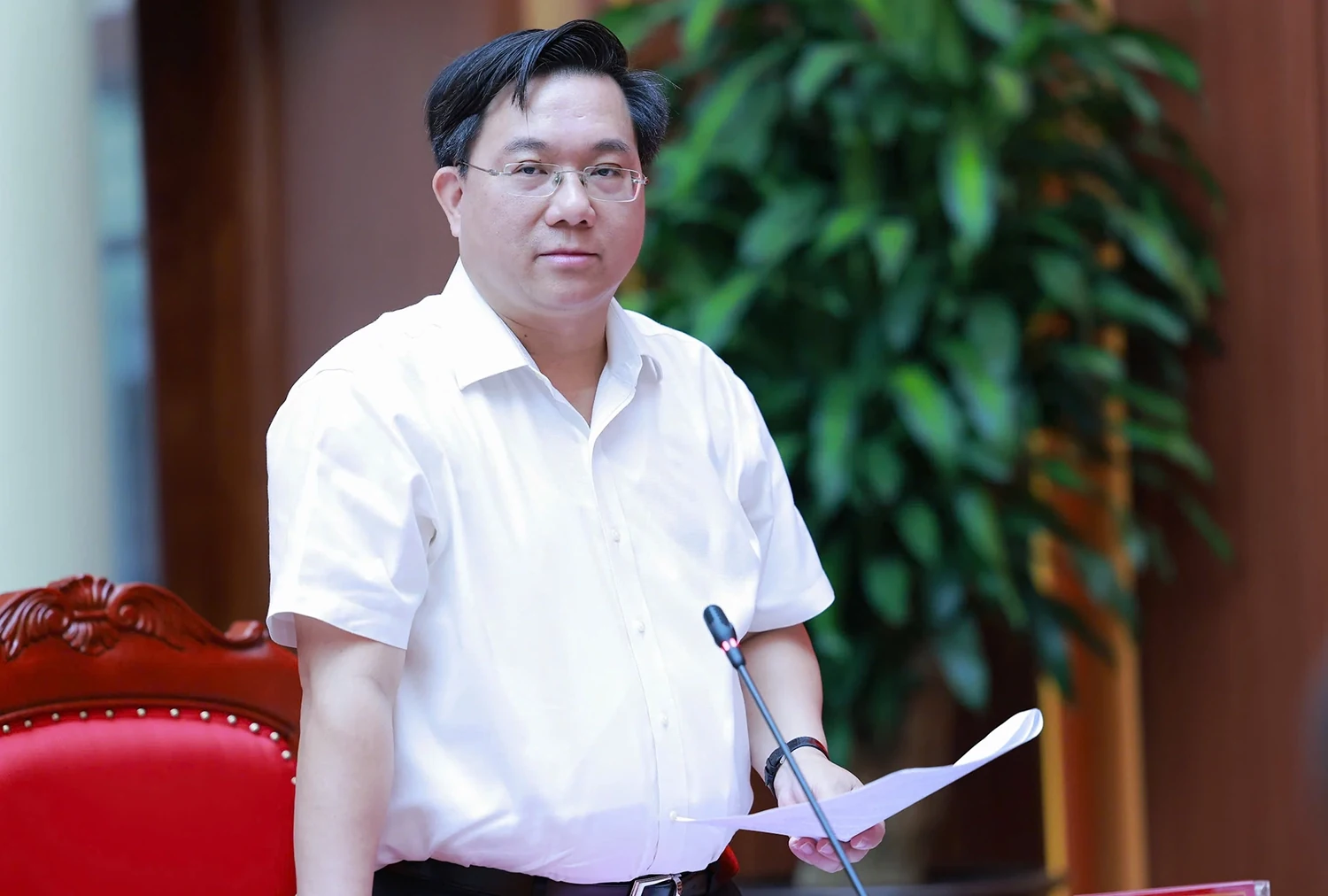 Bí thư Tỉnh ủy Đặng Xuân Phong và Tổ công tác số 1 chỉ đạo, duyệt Văn kiện Đại hội Đảng bộ trực thuộc, Đảng bộ các xã, phường