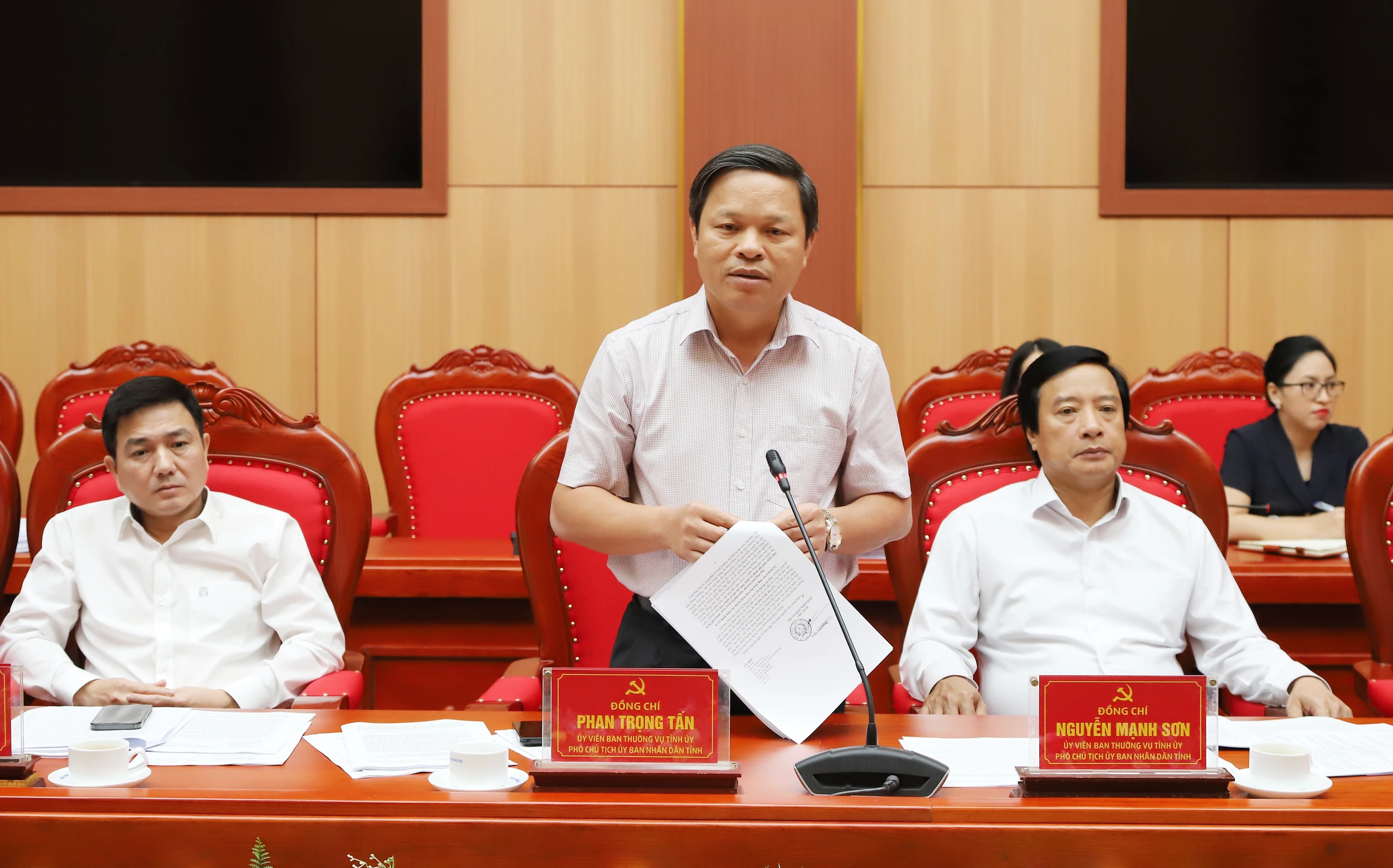 Họp tiểu ban văn kiện Đại hội đại biểu Đảng bộ tỉnh nhiệm kỳ 2025-2030