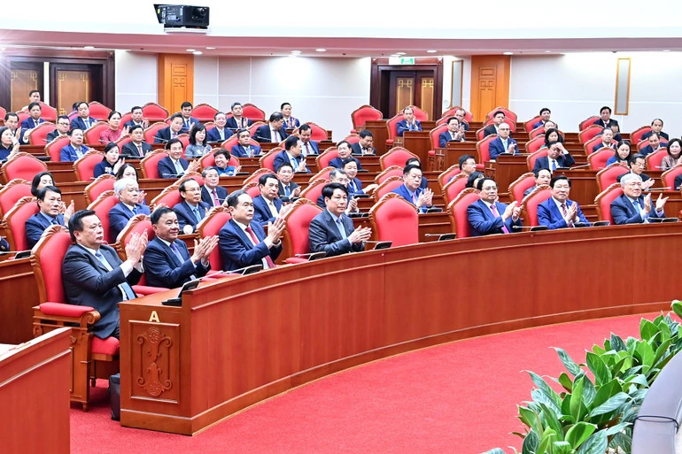 Bế mạc Hội nghị lần thứ 12 Ban Chấp hành Trung ương Đảng khóa XIII