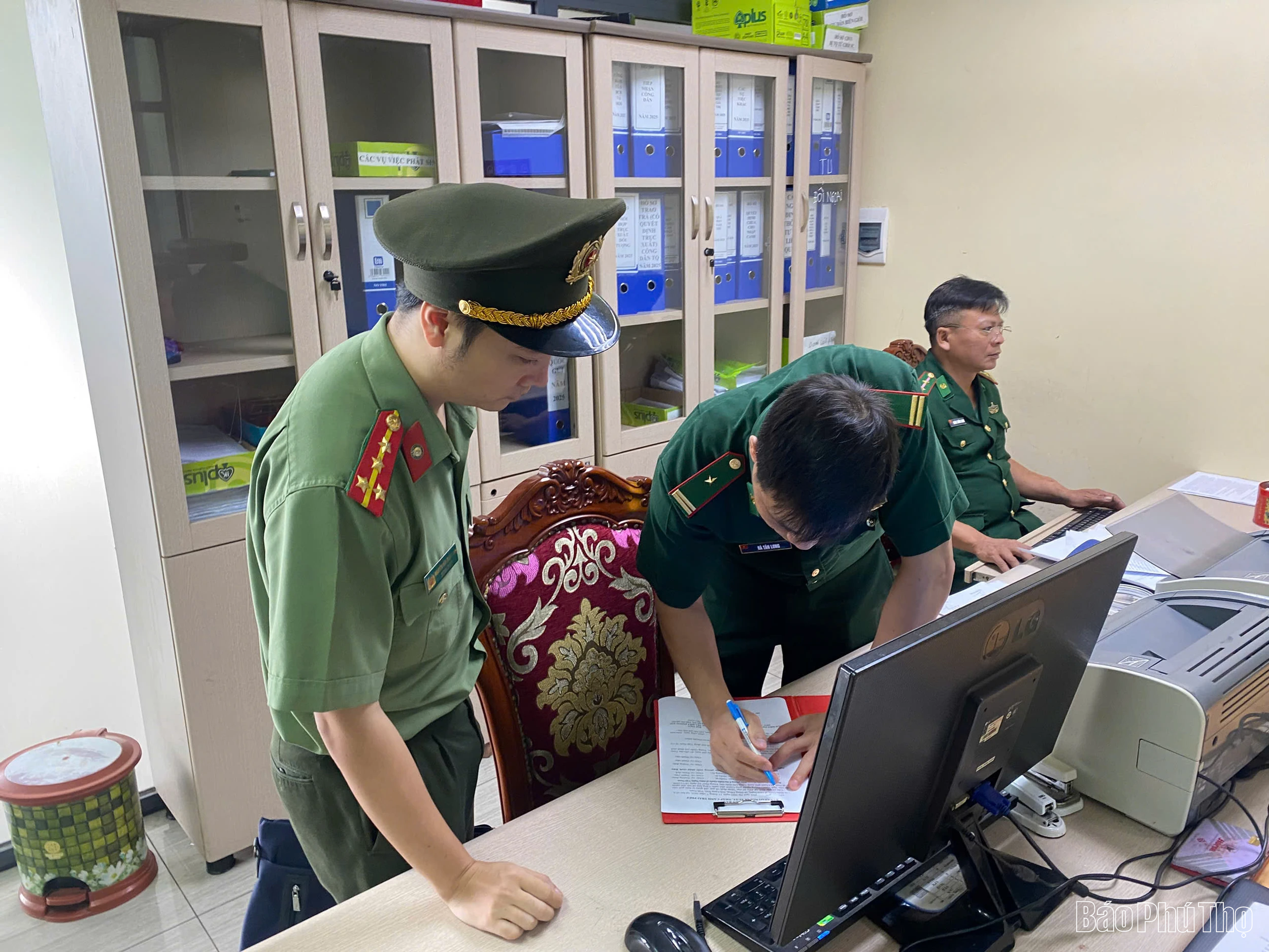 Tăng cường kiểm tra, phát hiện, ngăn chặn hoạt động tổ chức đưa người nước ngoài nhập cảnh trái phép Việt Nam để sang nước thứ ba