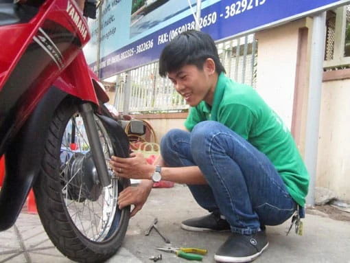 Dịch vụ cứu hộ xe máy ở Hà Nội uy tín