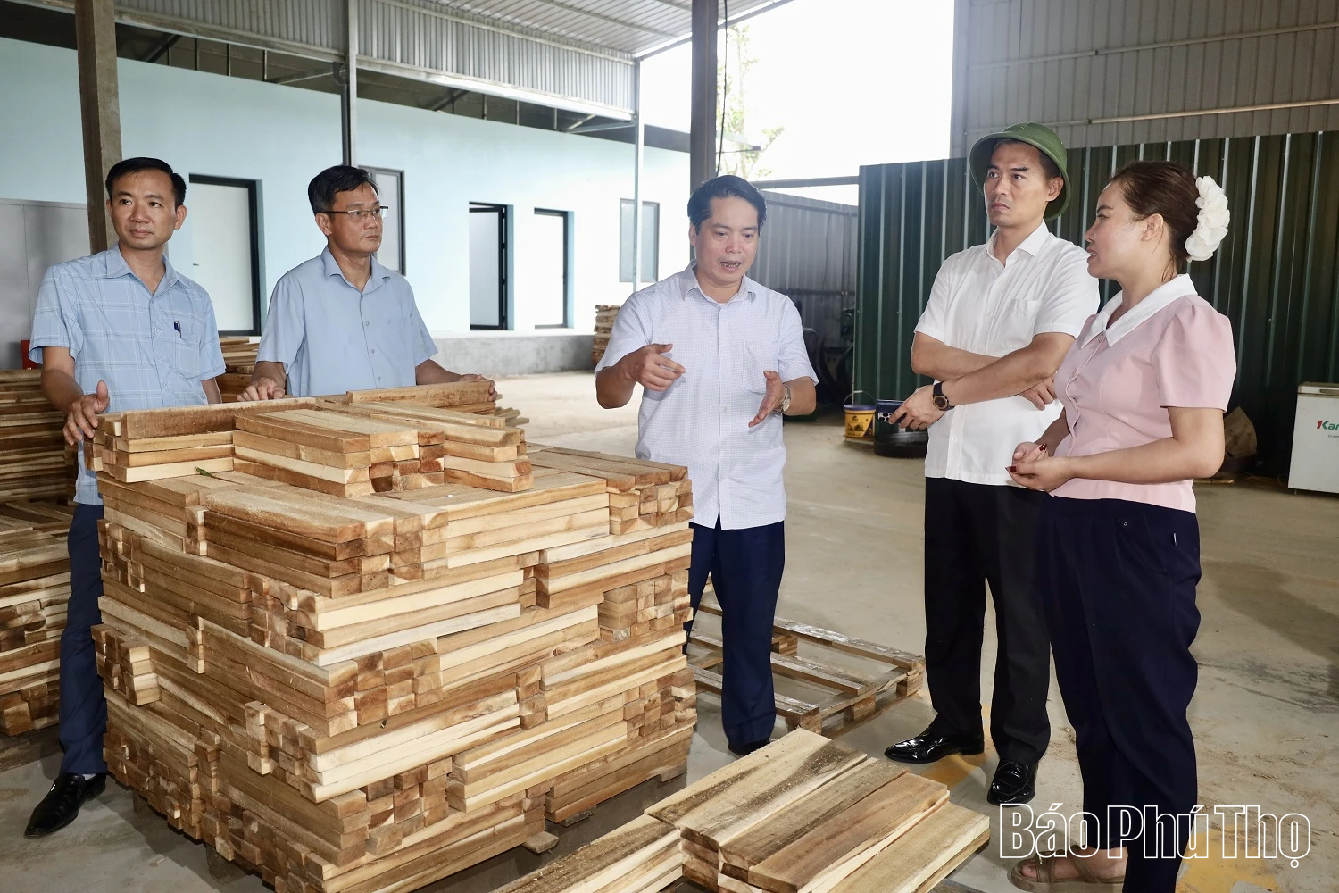 Đoàn kết, sáng tạo; đẩy mạnh thực hiện chuyển đổi số; huy động và sử dụng hiệu quả các nguồn lực, xây dựng xã Minh Hòa phát triển bền vững