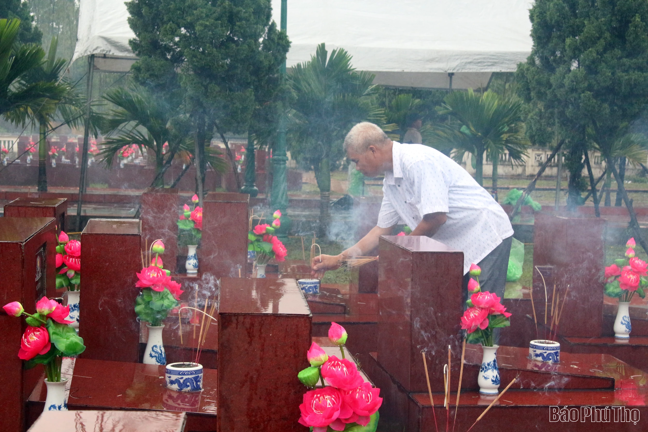 Nghĩa trang liệt sỹ mặt trận Tu Vũ - chốn linh thiêng bên núi Tản, sông Đà