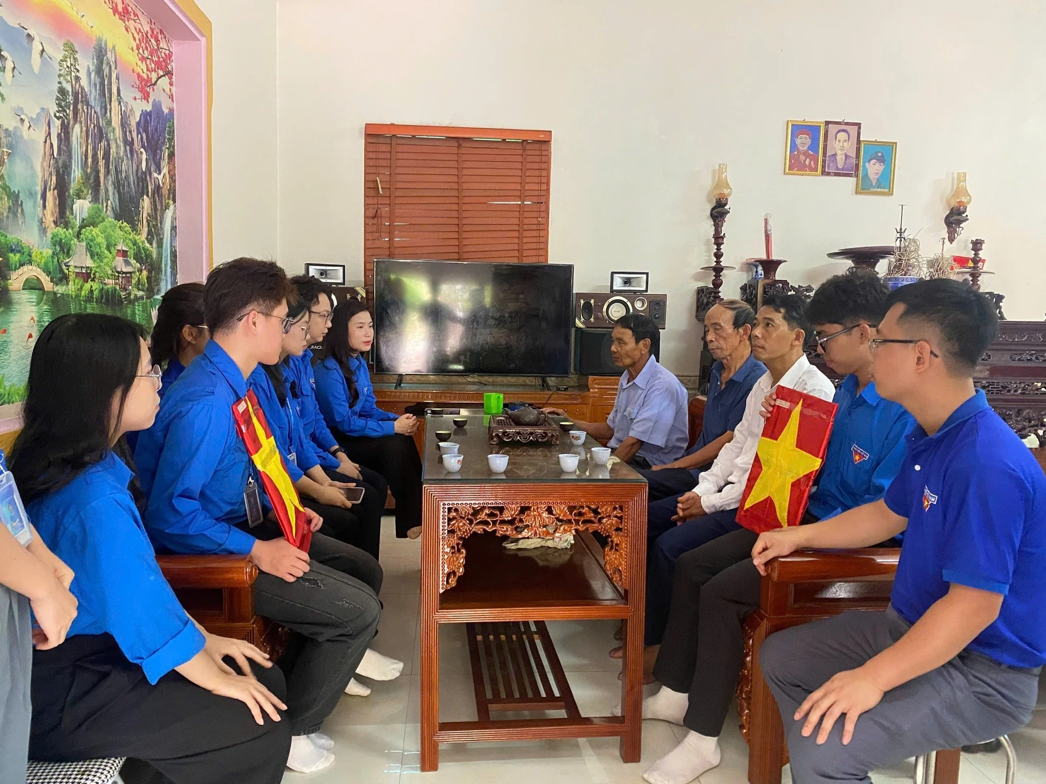 Nghĩa tình tháng Bảy