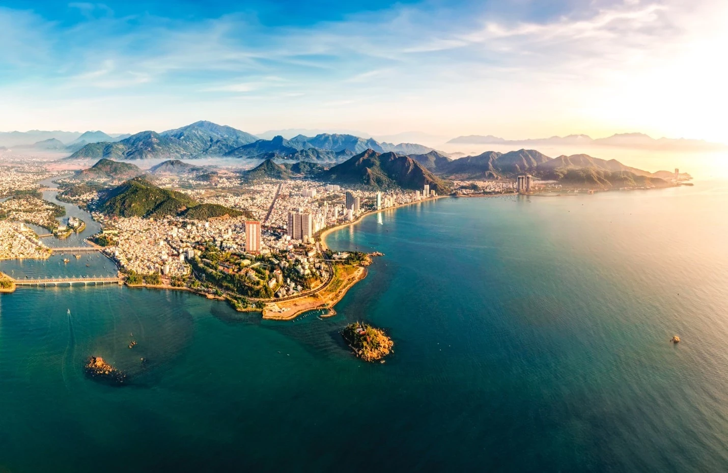Nha Trang chuyển mình từ thiên đường du lịch đến đô thị vịnh đáng sống