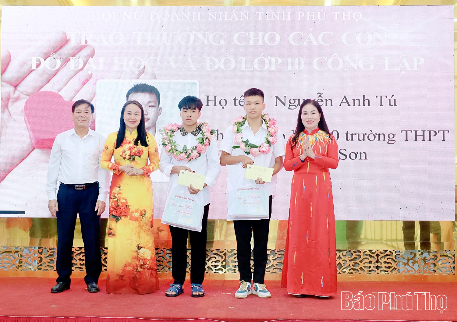 Mẹ đỡ đầu - thắp sáng tương lai