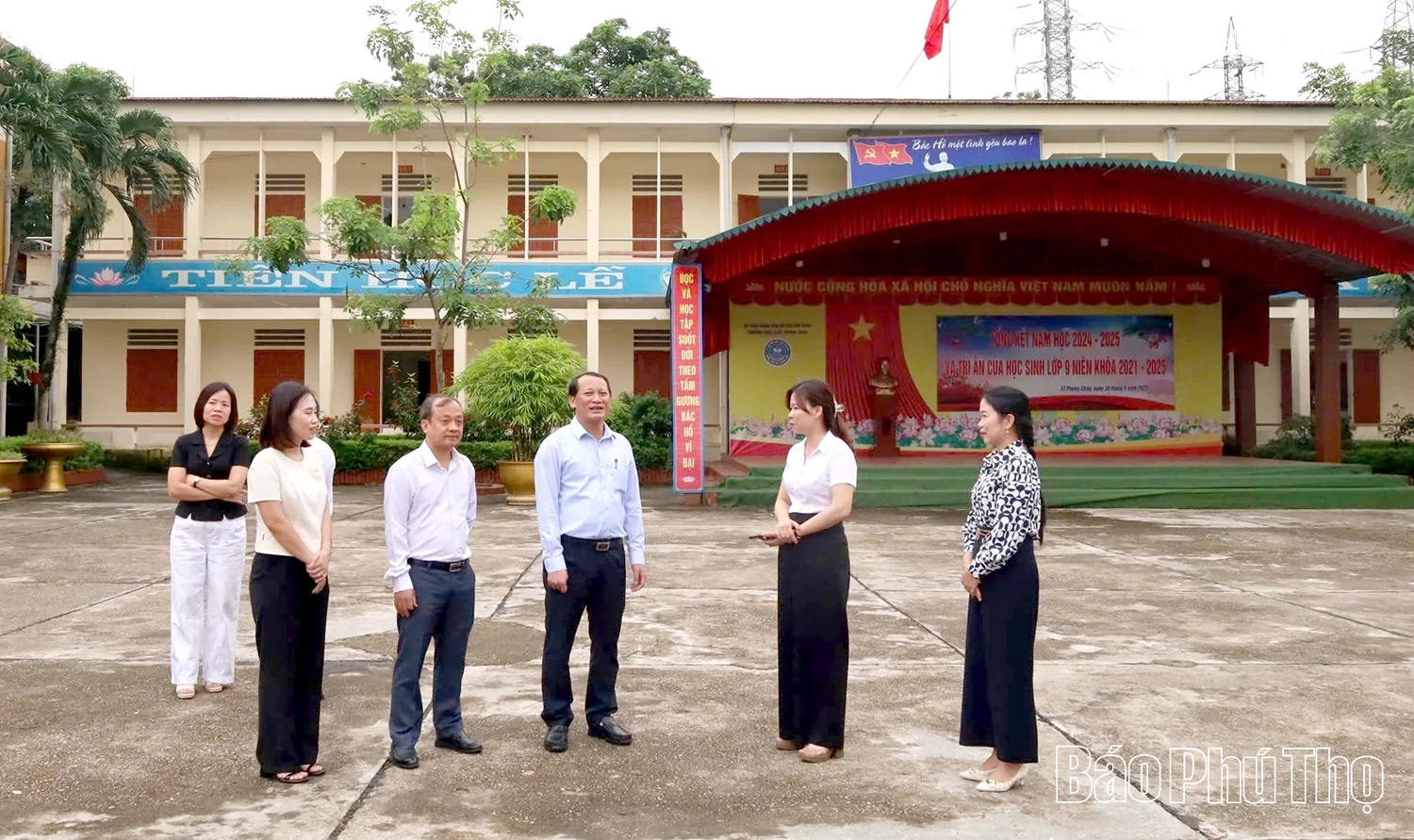 Đoàn công tác Sở Giáo dục và Đào tạo làm việc với xã Phù Ninh