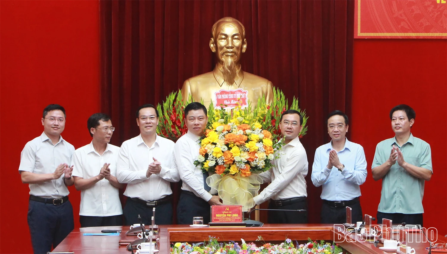 Hội nghị công bố quyết định của Ban Thường vụ Tỉnh uỷ về công tác cán bộ