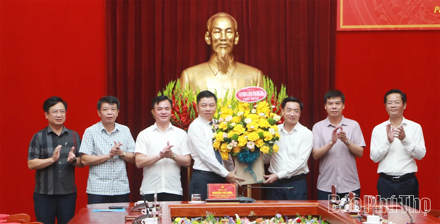 Hội nghị công bố quyết định của Ban Thường vụ Tỉnh uỷ về công tác cán bộ