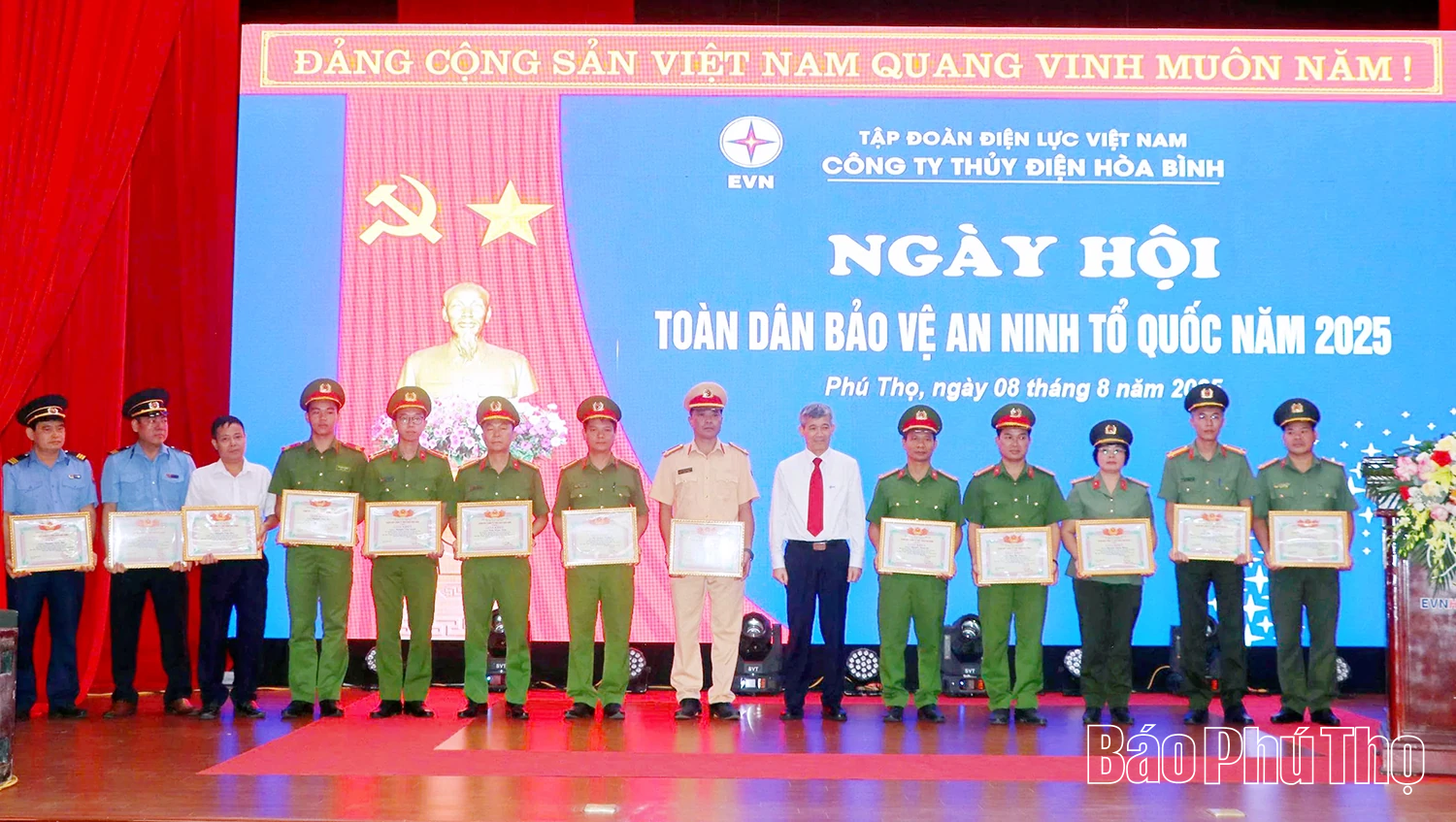 Công ty Thủy điện Hòa Bình tổng kết 10 năm thực hiện mô hình “Doanh nghiệp tự quản về An ninh trật tự”