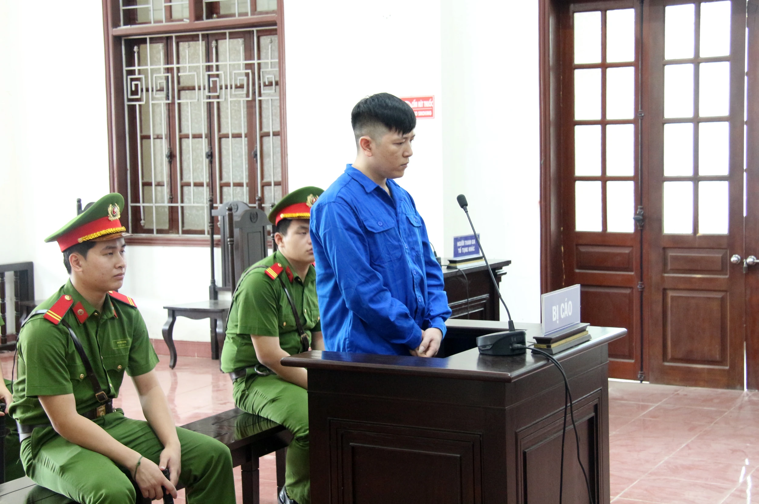 Lĩnh án 9 năm tù vì biển thủ số tiền hơn 400 triệu đồng