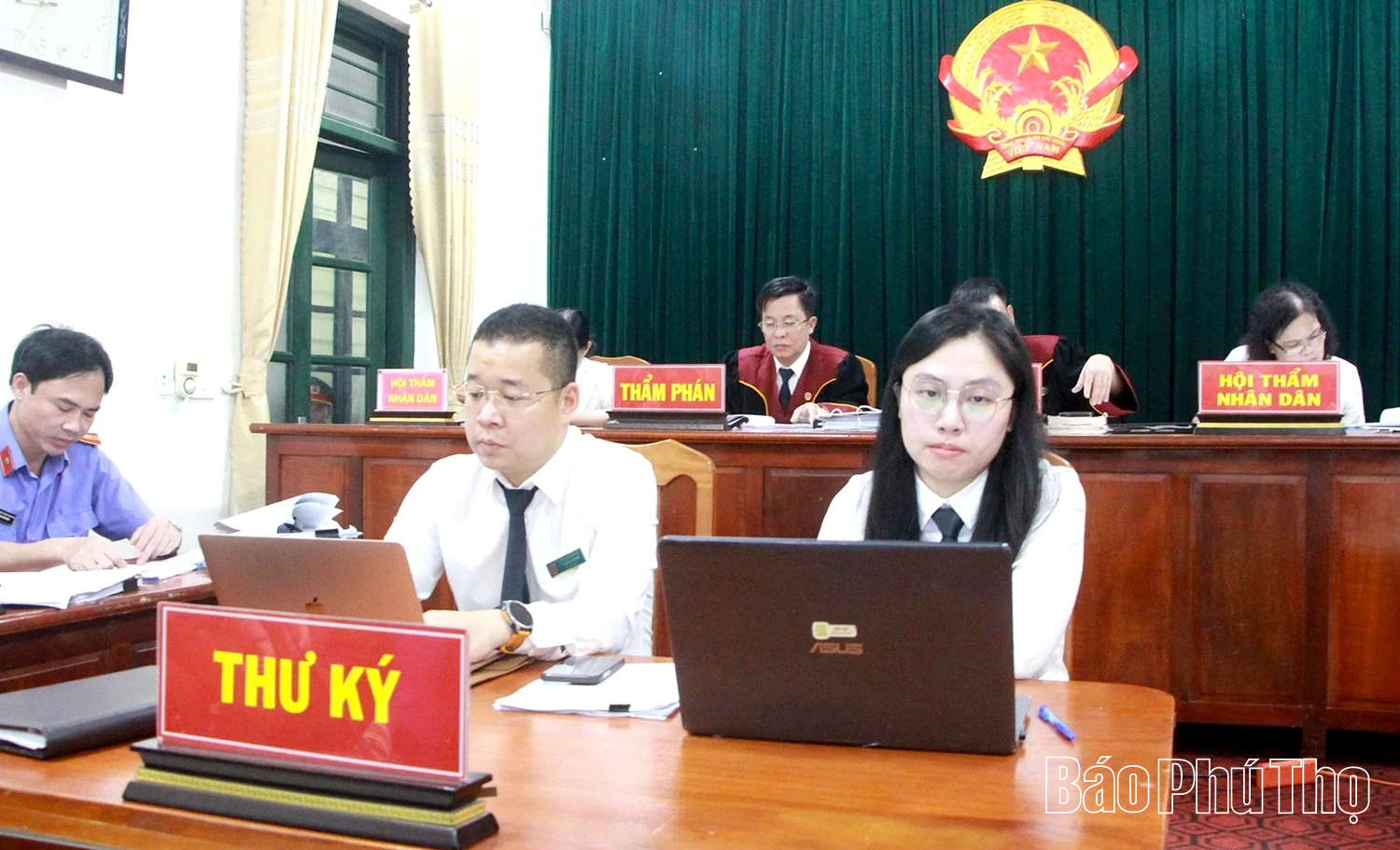 Xét xử đường dây buôn bán 29 bánh heroin: 24 bị cáo đối mặt với mức án cao nhất