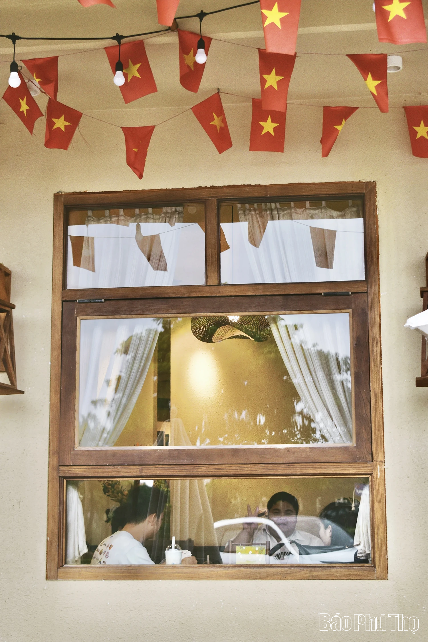 Trào lưu “Cafe yêu nước” mừng Quốc khánh