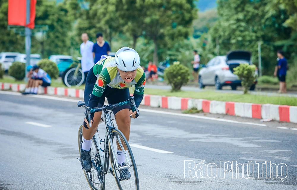 Những pha nước rút thần tốc xe đạp đường trường