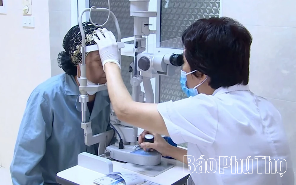 Cảnh báo bệnh về mắt trong mùa nắng nóng