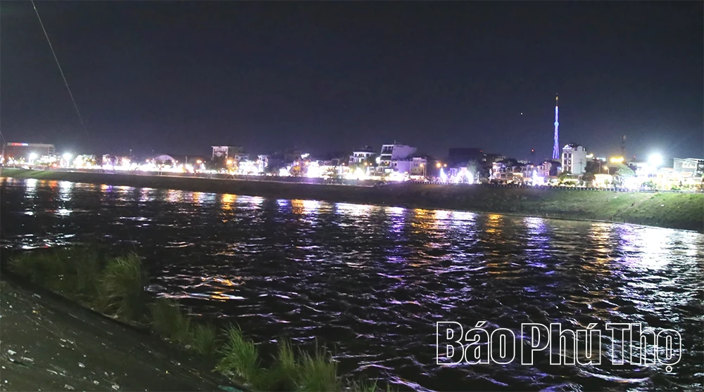 Đưa nghị quyết Đại hội Đảng vào cuộc sống ở phường đông dân nhất tỉnh