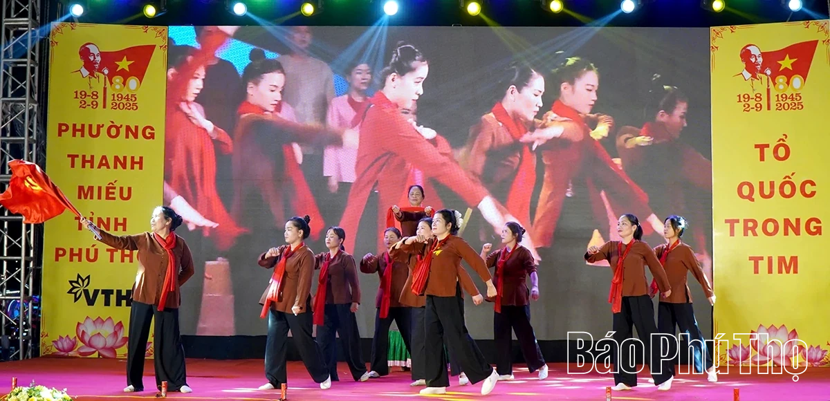 Giao lưu văn nghệ “Tổ quốc trong tim”