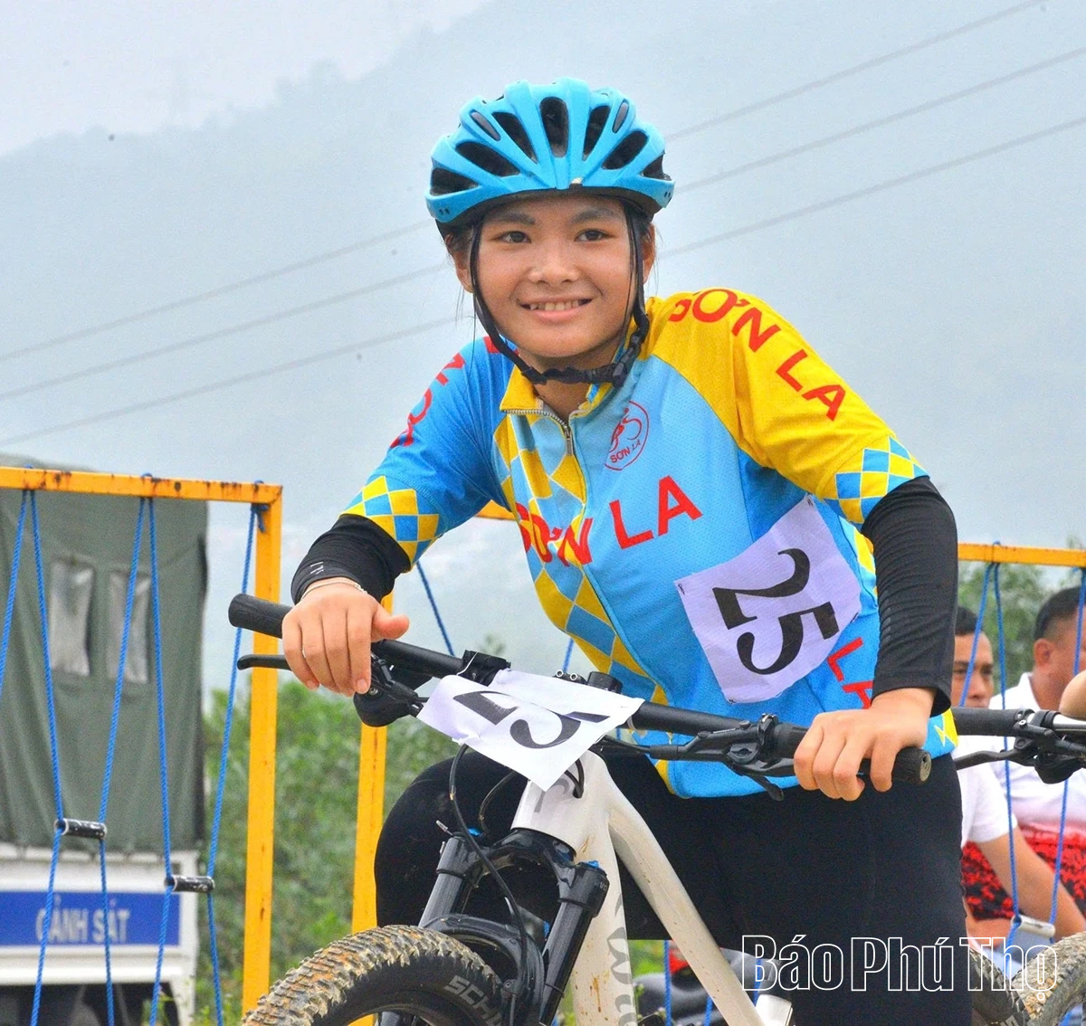 Kịch tính, bất ngờ nội dung vô địch xe đạp địa hình trẻ quốc gia