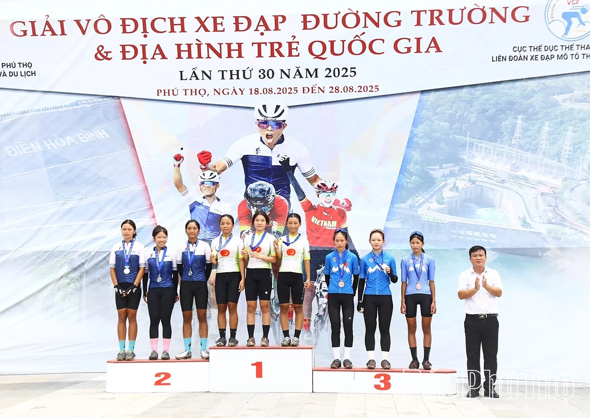 Kịch tính, bất ngờ nội dung vô địch xe đạp địa hình trẻ quốc gia