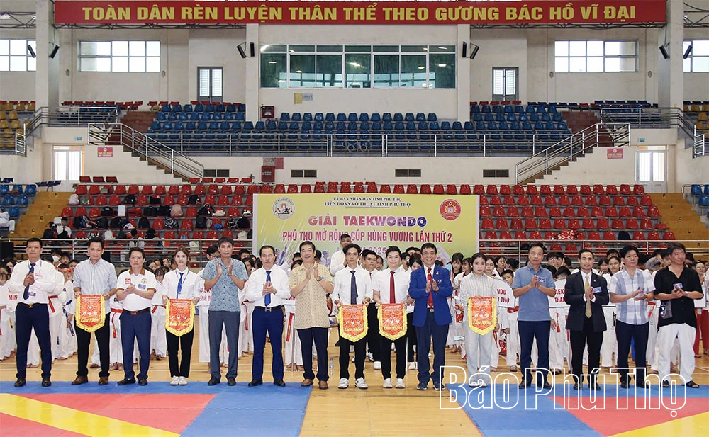 Hơn 400 VĐV tham dự Giải Taekwondo Phú Thọ mở rộng tranh Cúp Hùng Vương