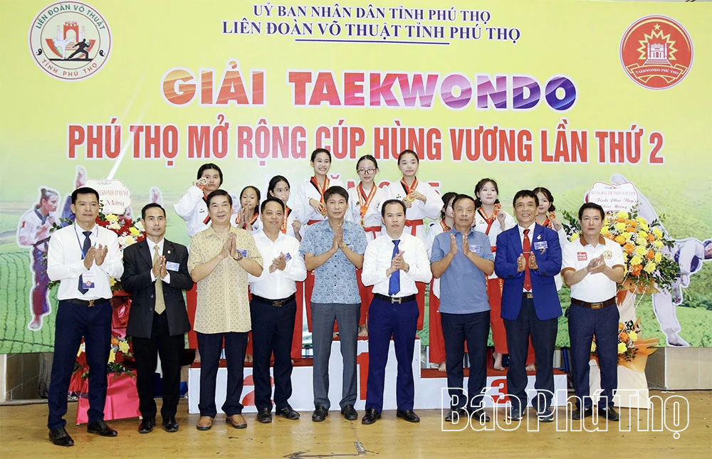 Hơn 400 VĐV tham dự Giải Taekwondo Phú Thọ mở rộng tranh Cúp Hùng Vương