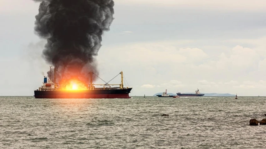 Ukraine dùng UAV đánh chìm tàu chở vũ khí Nga ở biển Caspi