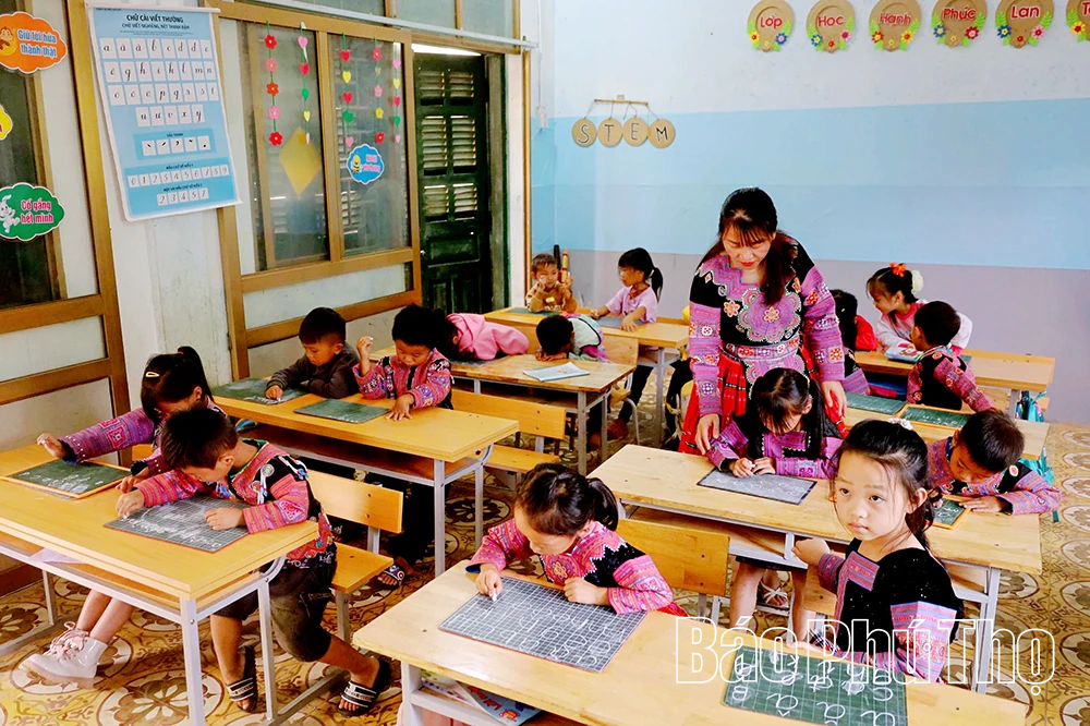 Kỳ 2: Cô giáo người Mông với lớp học “Tiếng Việt cho em”