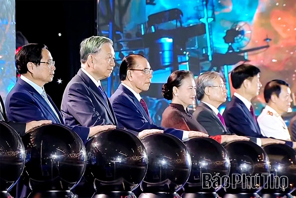 Khai mạc Triển lãm “80 năm hành trình Độc lập - Tự do - Hạnh phúc”