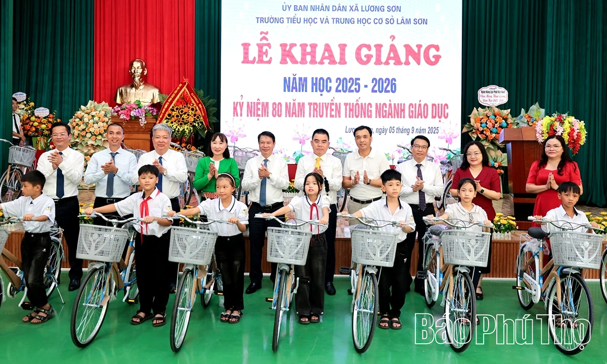 Các trường tổ chức Lễ khai giảng năm học mới 2025 – 2026