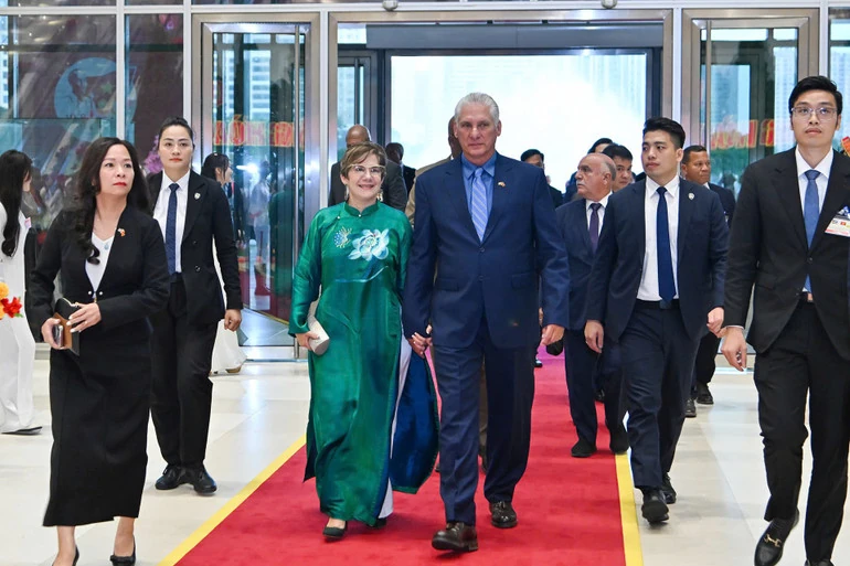 Cùng trí tuệ và bản lĩnh kiên cường, dân tộc Việt Nam sẽ tiếp tục chinh phục những đỉnh cao mới