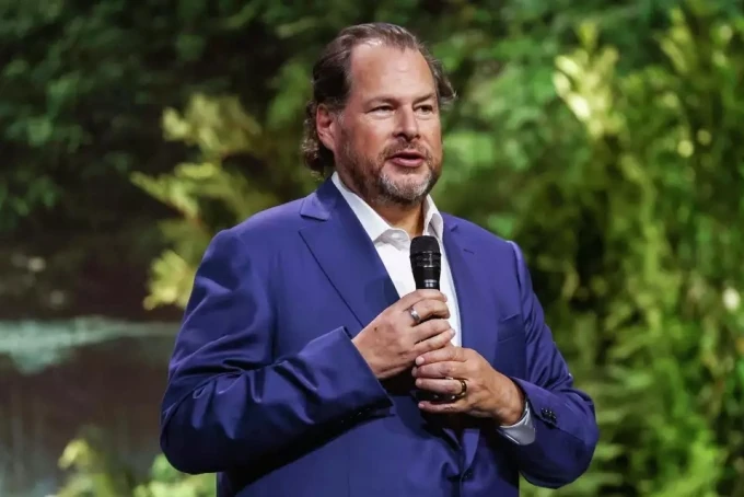 Salesforce thay thế 4.000 nhân viên bằng AI