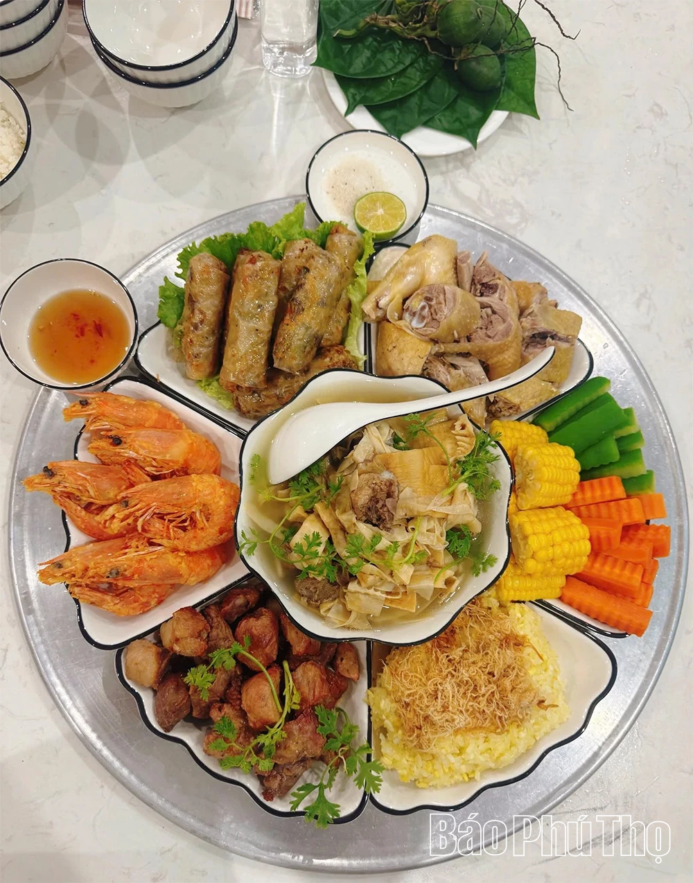 Dịch vụ đặt cỗ rằm đắt khách