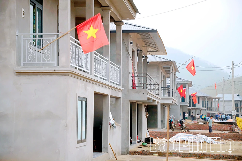 Tạo động lực phát triển kinh tế, xã hội vùng đồng bào dân tộc thiểu số