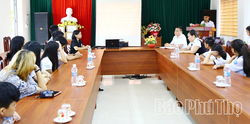 Lan toả văn hoá đọc và tình yêu sách đến học sinh xã Thung Nai