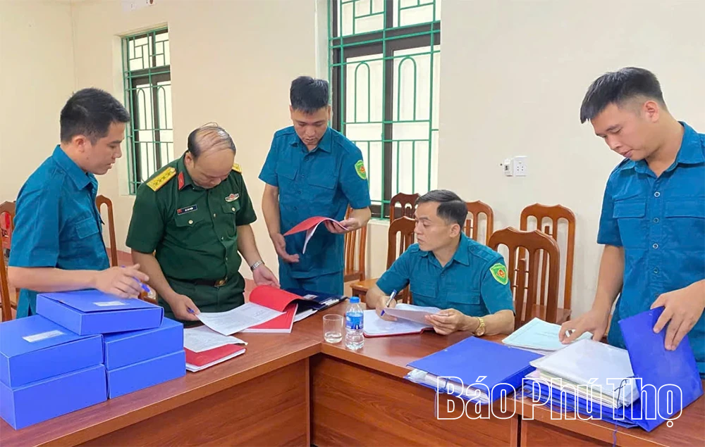 Hoàn thành việc kiểm tra kết quả thực hiện nhiệm vụ quân sự, quốc phòng địa phương tại 32/32 xã trong khu vực phòng thủ