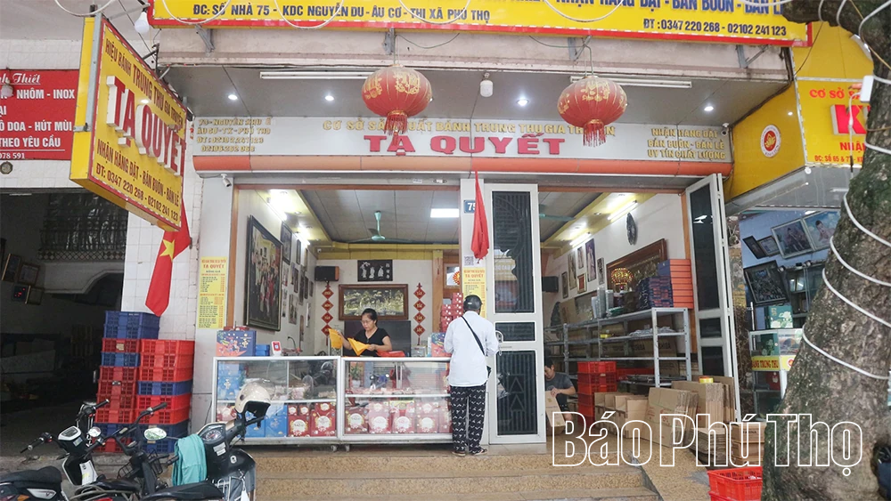 “Giữ lửa” nghề làm bánh trung thu truyền thống