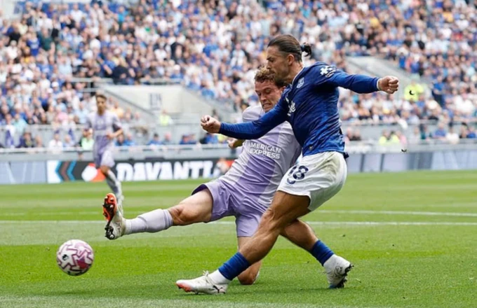 Grealish - người thừa ở Man City thành người hùng Everton