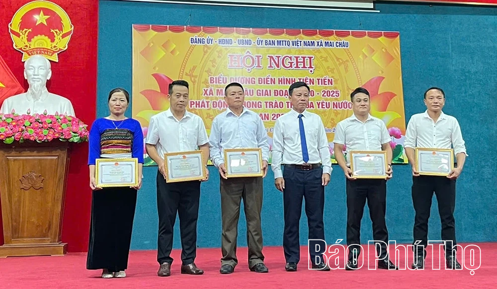 Xã Mai Châu biểu dương 16 tập thể, cá nhân điển hình tiên tiến giai đoạn 2020 - 2025