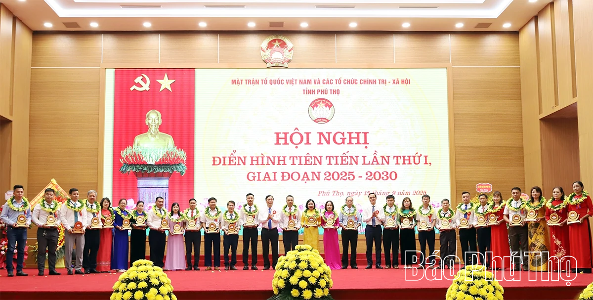 Phú Thọ tôn vinh, biểu dương 298 điển hình tiên tiến