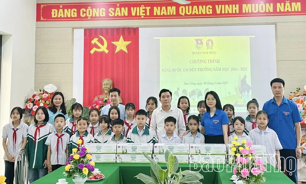 Viết tiếp ước mơ đến trường của em