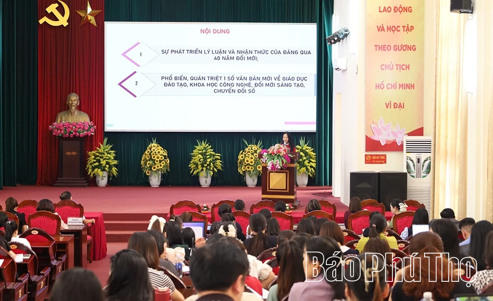 Khai mạc lớp bồi dưỡng lý luận chính trị hè năm 2025