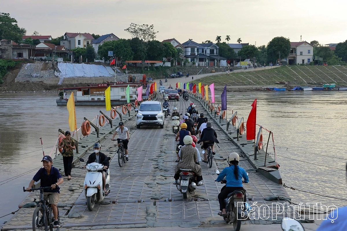 Nhịp cầu quân dân