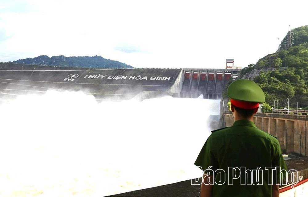 Xây dựng “thế trận lòng dân” vững chắc để phát triển