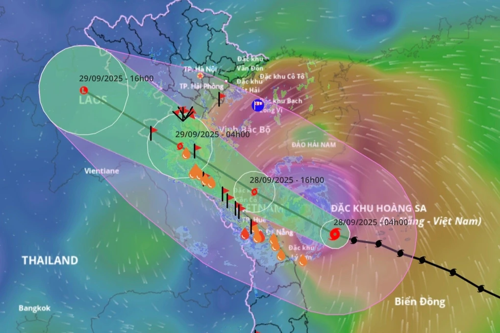 Bão Bualoi mạnh cấp 12 đã đi vào vùng biển Quảng Trị - Đà Nẵng