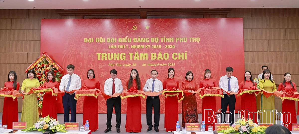 Khai trương Trung tâm Báo chí phục vụ Đại hội Đảng bộ tỉnh
