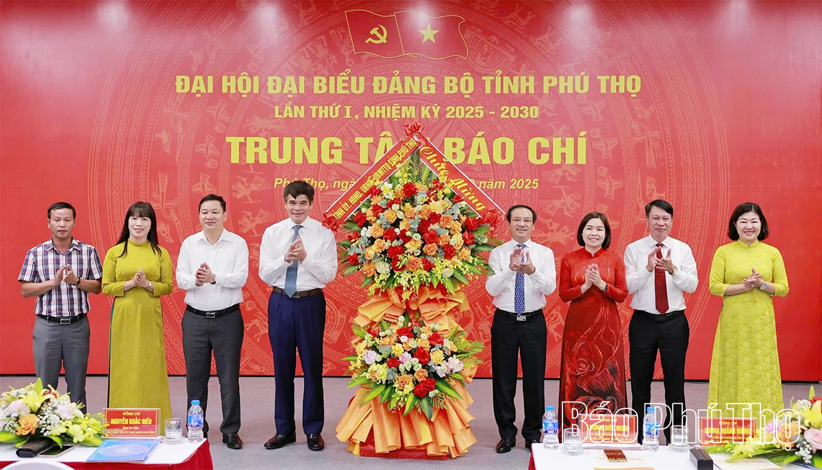Khai trương Trung tâm Báo chí phục vụ Đại hội Đảng bộ tỉnh